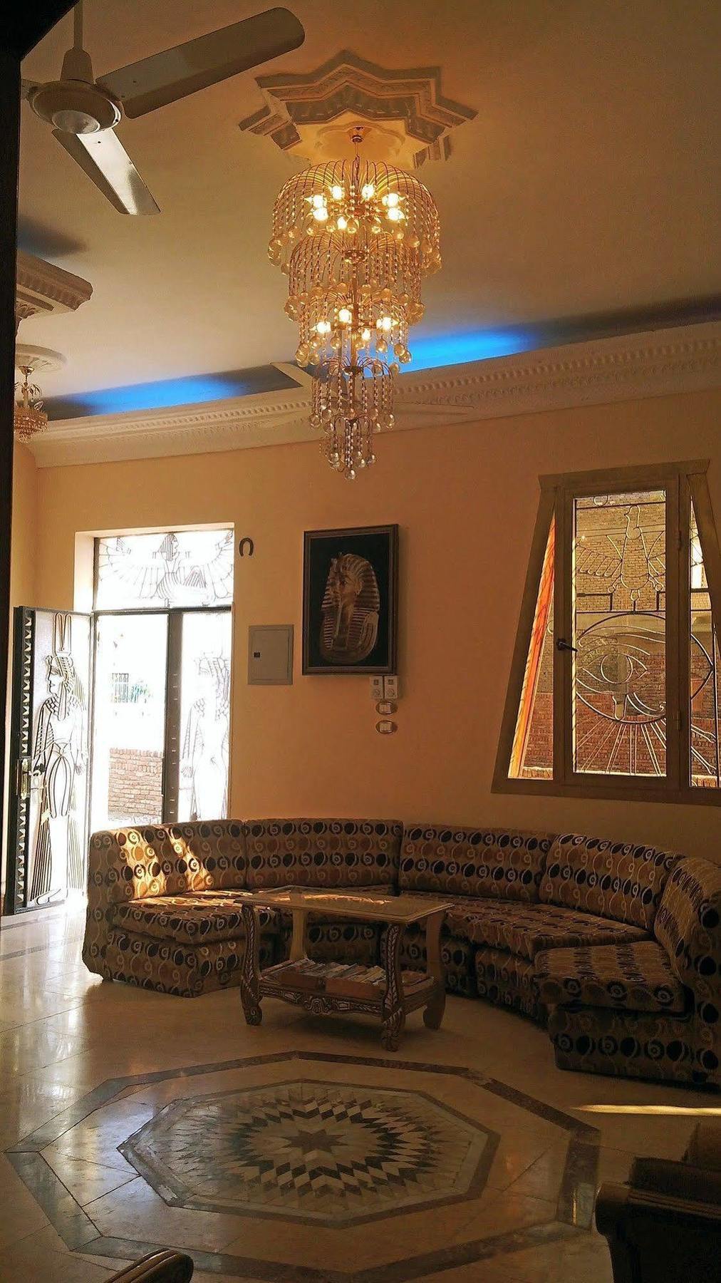 Pyramids Luxor Hotel & Spa Extérieur photo